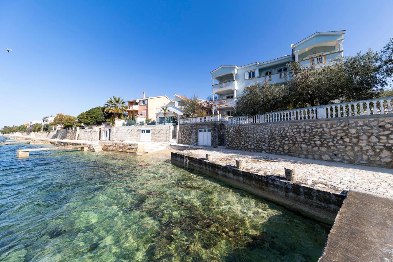 Apartments Seaside Бибинє Екстер'єр фото