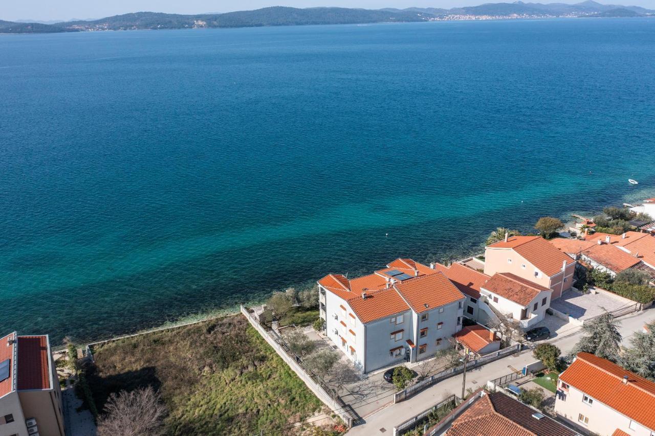 Apartments Seaside Бибинє Екстер'єр фото